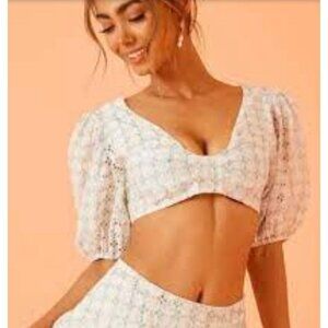 For Love And Lemons Puff Sleeve Embroidered Crop Top NWT - Size M